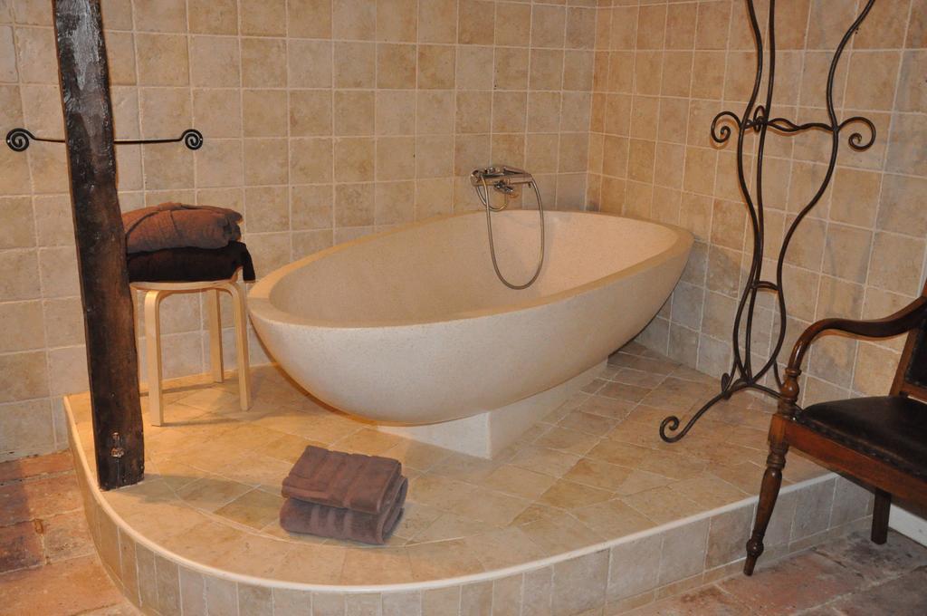 Le Lac De Crivito Bed & Breakfast Caraman Ruang foto