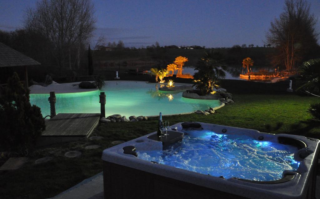Le Lac De Crivito Bed & Breakfast Caraman Bagian luar foto